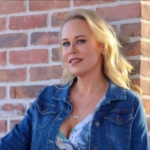 Meet your Posher, Lynda